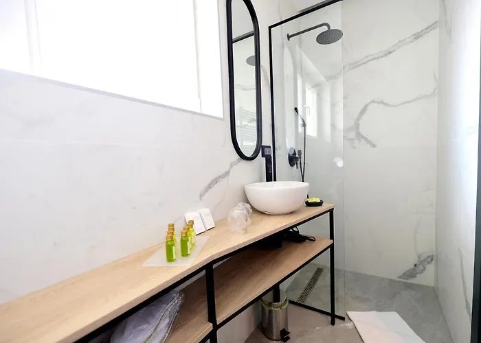 The Lion Gostinjska kuća