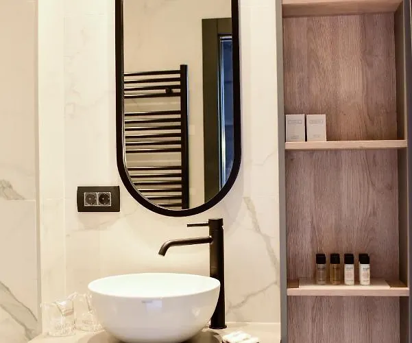 Gostinjska kuća The Lion 4*