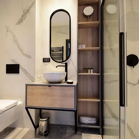 招待所 The Lion 4*